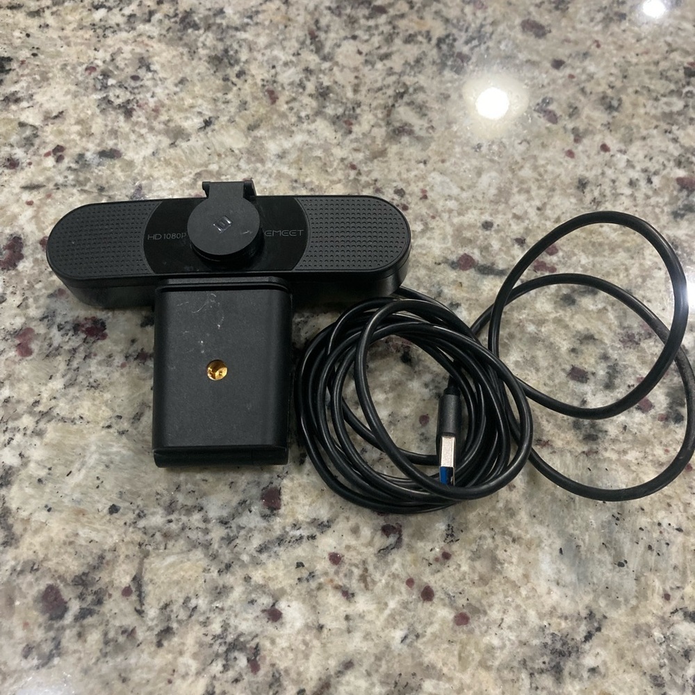 Emeet HD 1080P attachable web cam **Works with no hardware or software included*